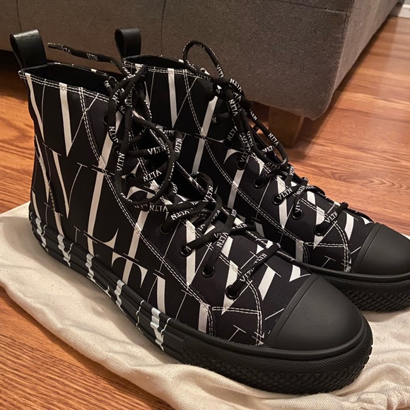 Valentino Garavani VLTN High Top Sneakers Size US Size 44 EU